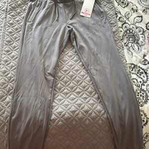 90 Degree By Reflex Light Gray Activewear - Girls Size L(12)